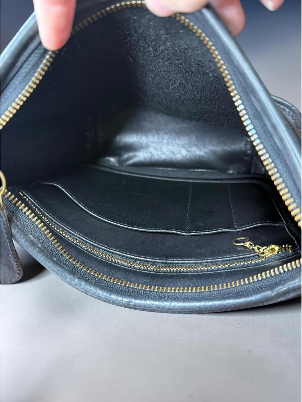 Coach Vintage Legacy Zip 9966 Shoulder Crossbody USA + @roostercuster charm - Picture 5 of 9